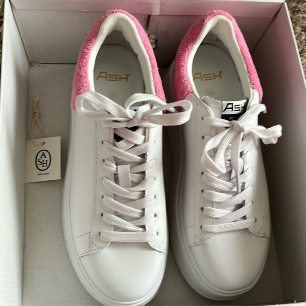 Ash Sneakers